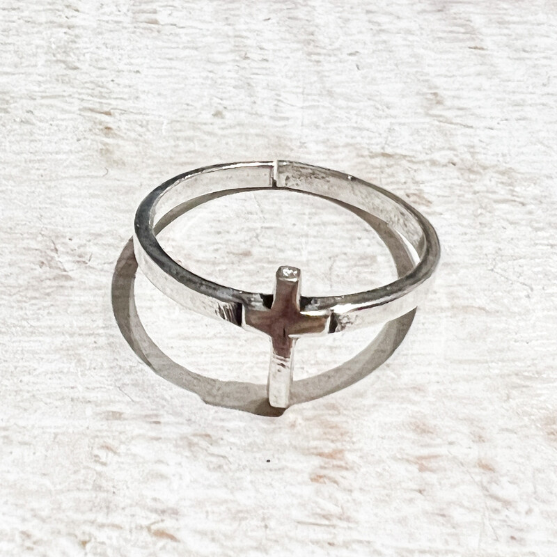 Anillo latón plateado cruz