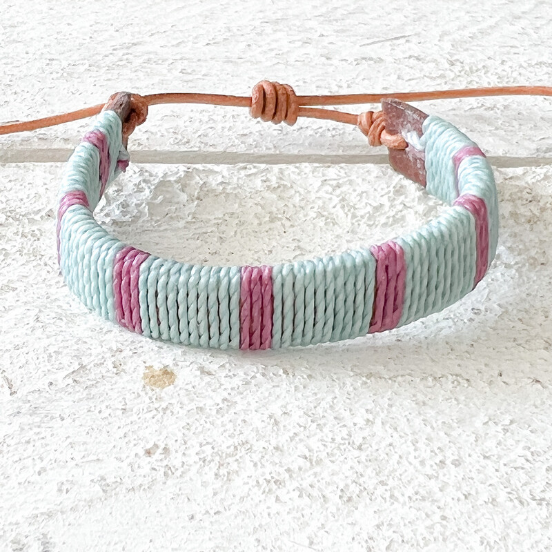Pulsera ancha cuero azul/morado
