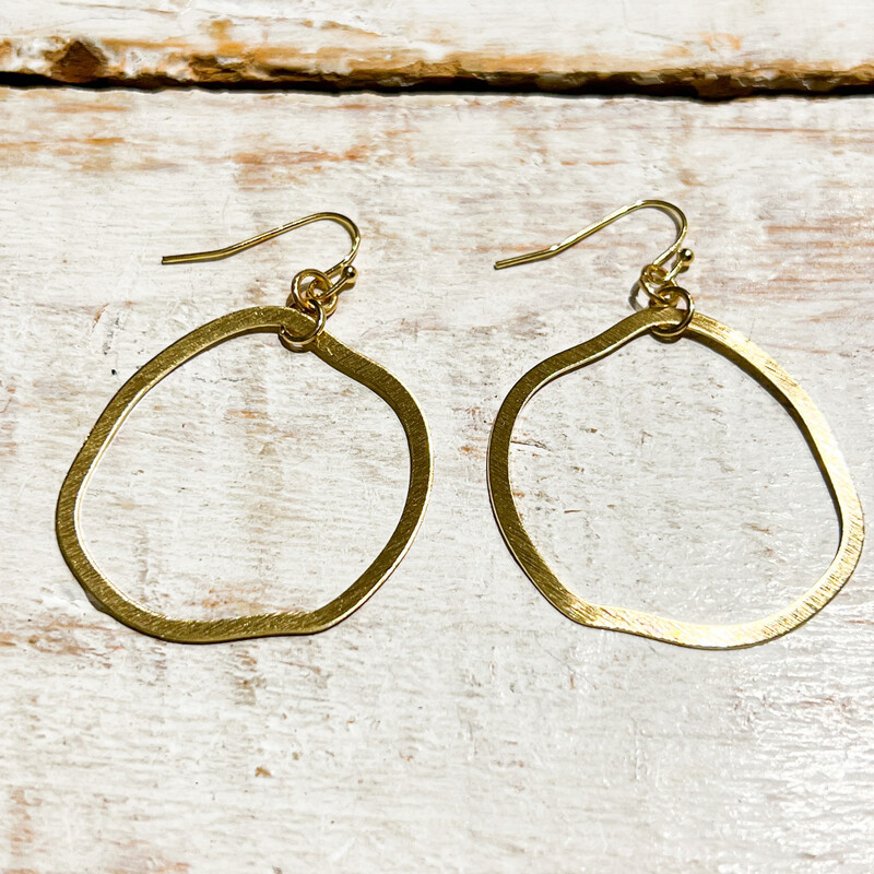 Aros dorados ligeros