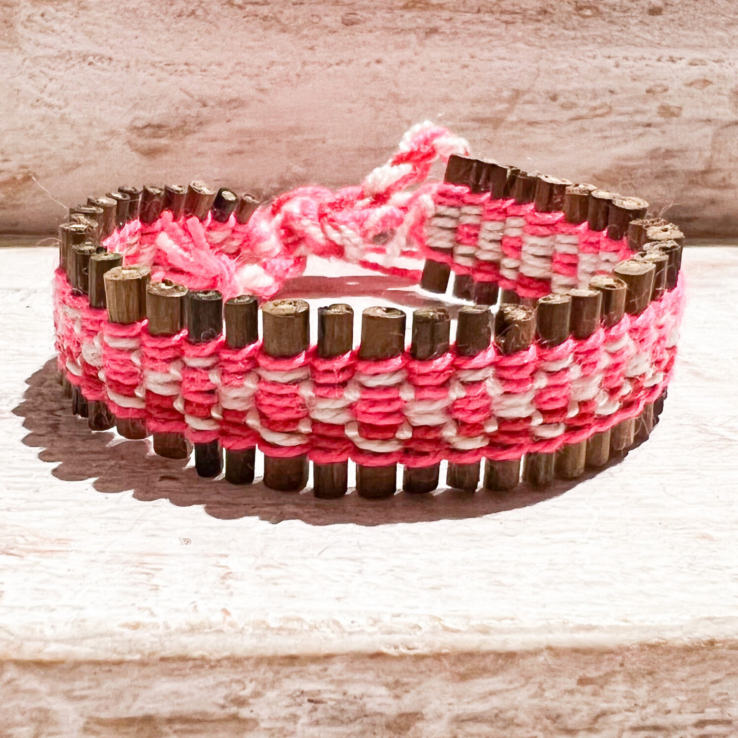 Pulsera madera hilos 20