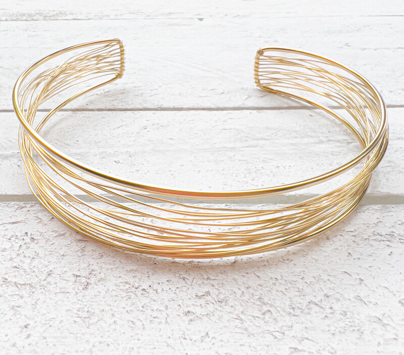 Choker hilos acero dorado