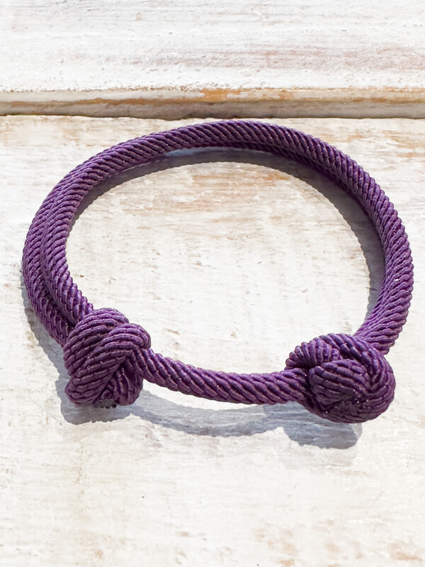 Pulsera nudos morado