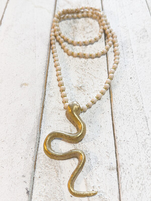 Collar natural serpiente bronce dorada