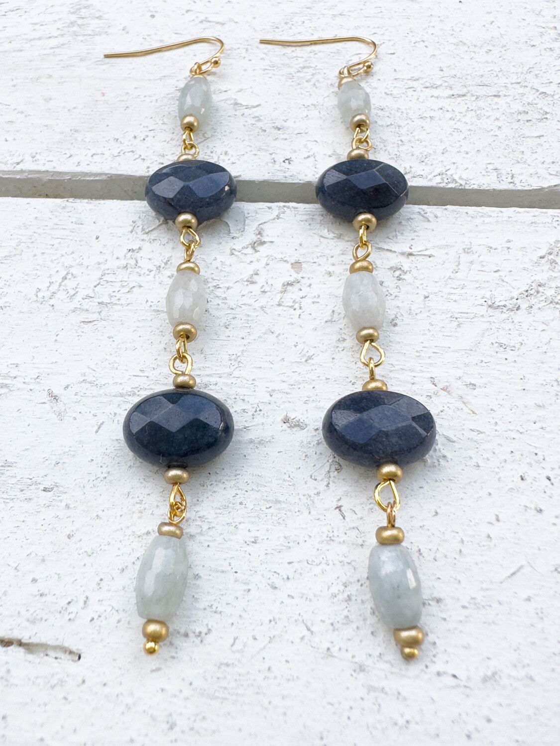 Pendientes piedras grises facetadas