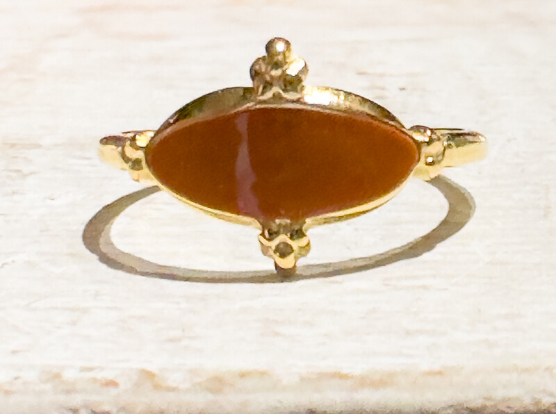 Anillo acero dorado teja oval