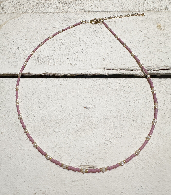 Gargantilla rosa y perlas acero dorado