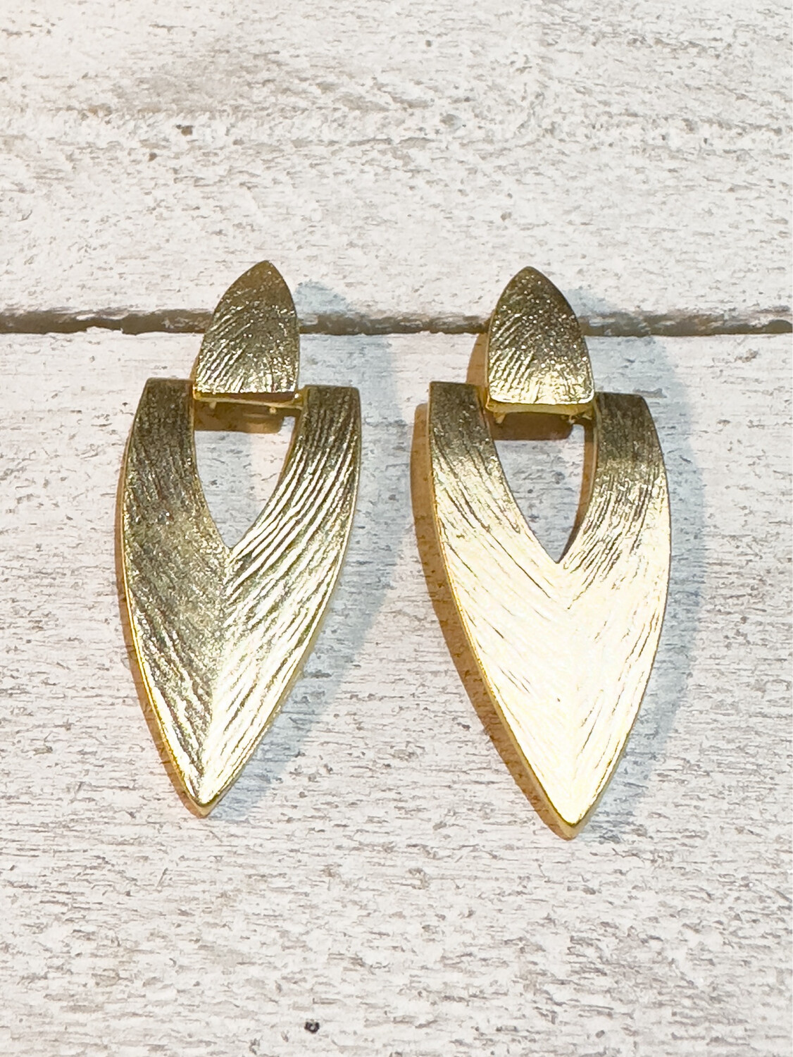 Pendientes zamak dorado baño pico