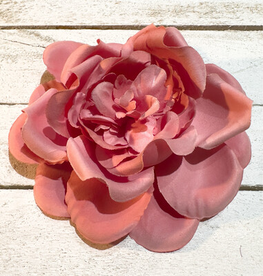 Flor broche clásica rosa