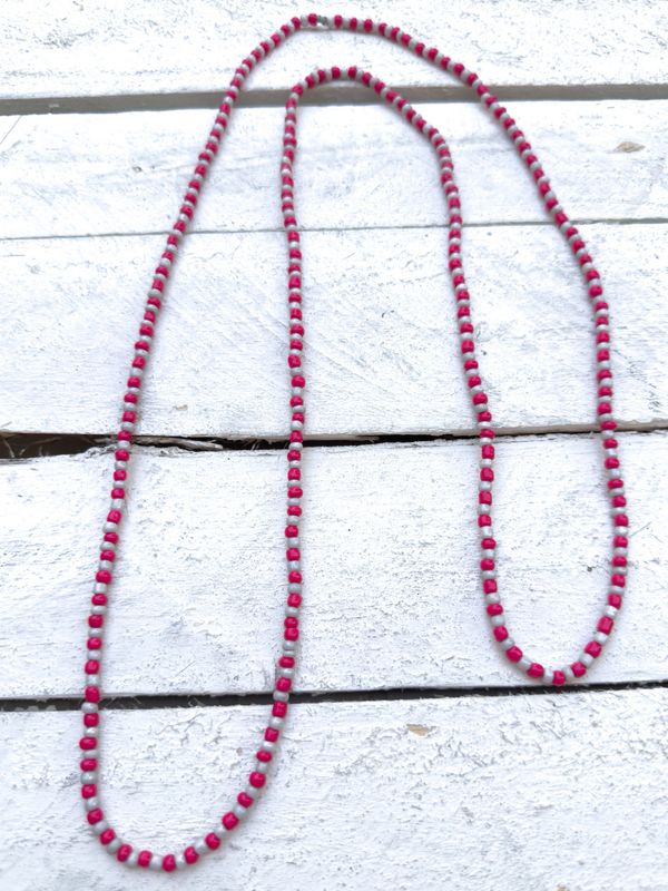 Collar extra largo bicolor gris/rojo