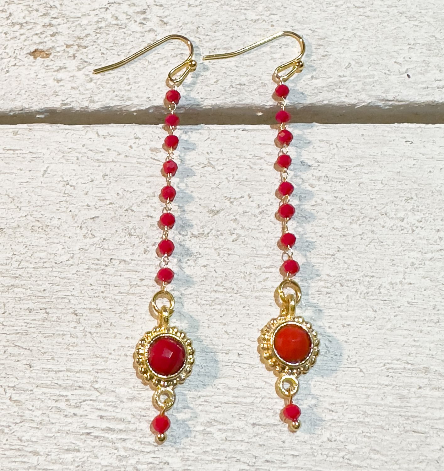 Pendientes cadena adorno rojo