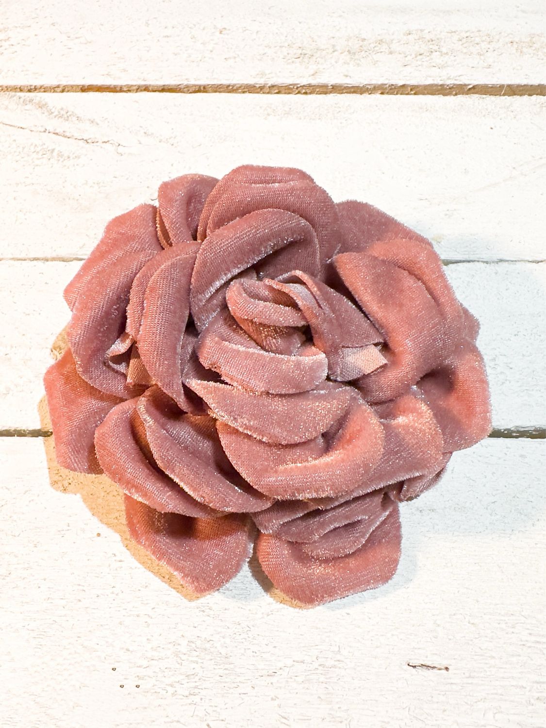 Flor broche terciopelo rosa
