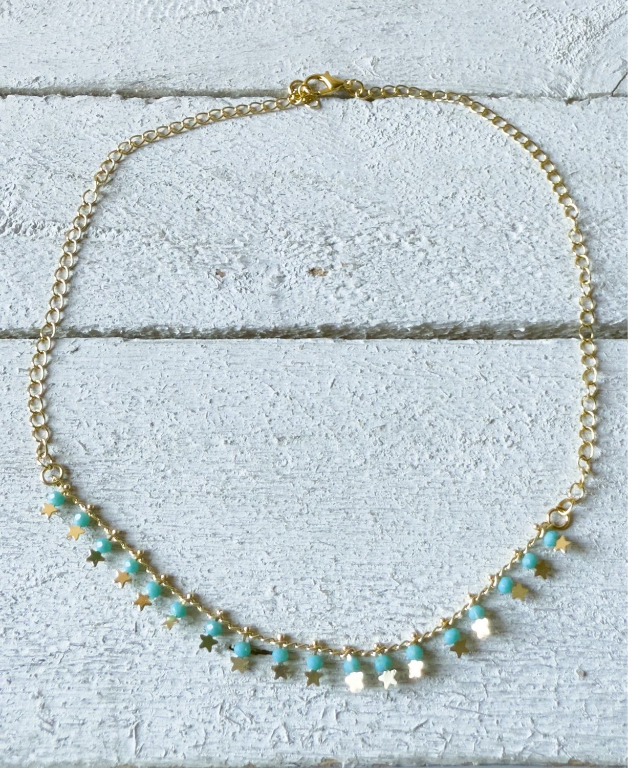 Gargantilla piedras y estrellas