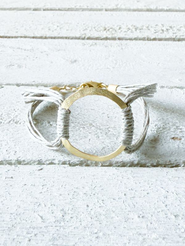 Pulsera aro cuerda clara