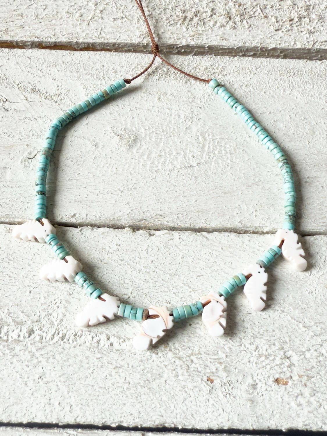 Gargantilla caballito de mar azul