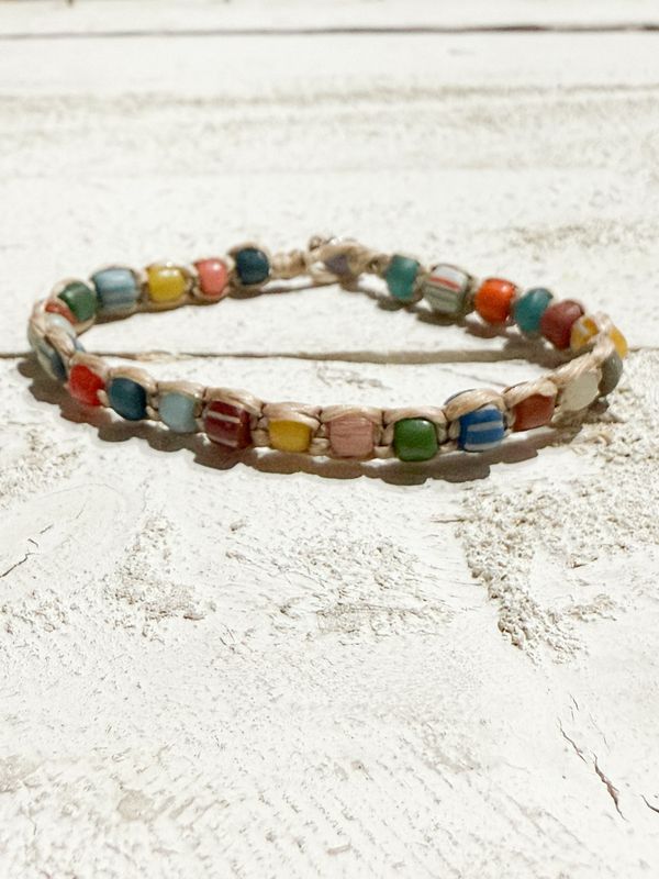 Pulsera piedras mix macramé