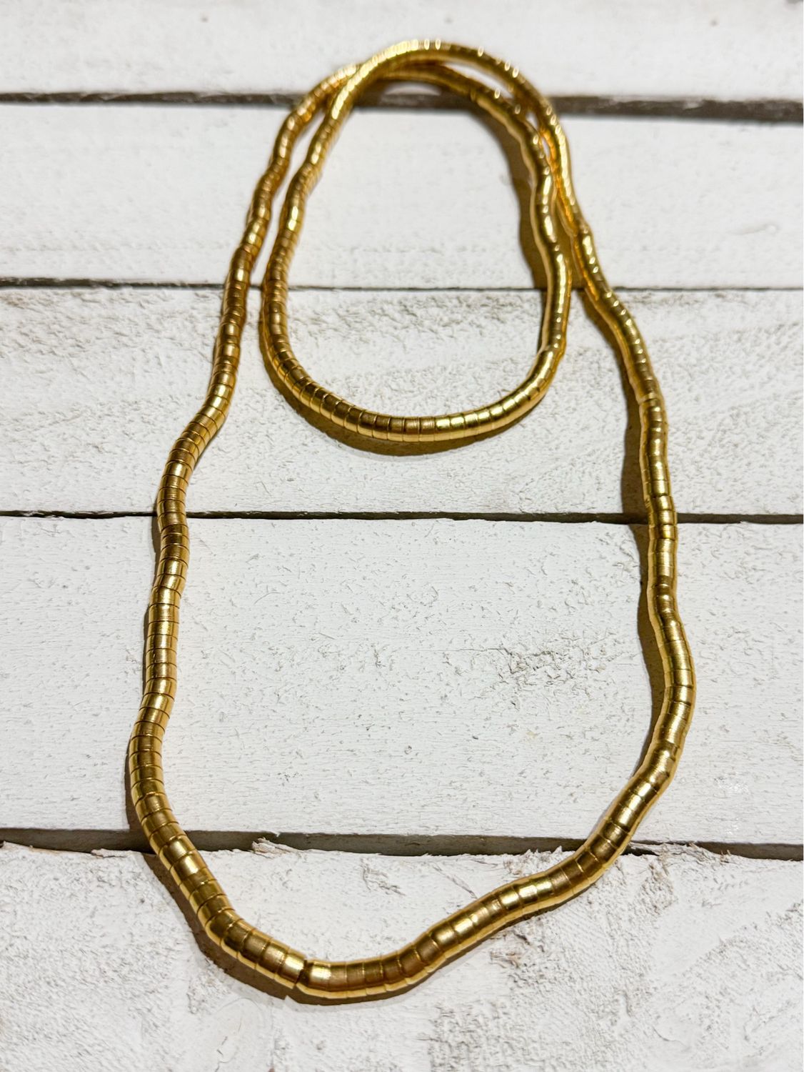 Collar moldeable dorado