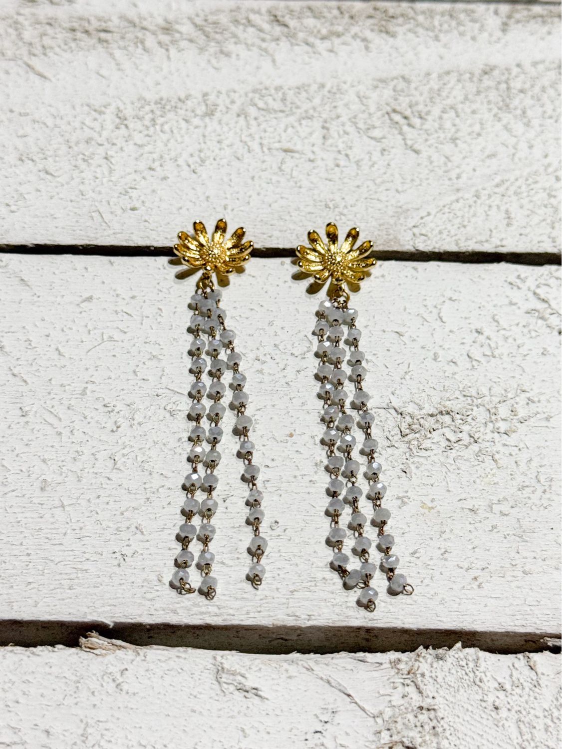 Pendientes flor cadenas grises
