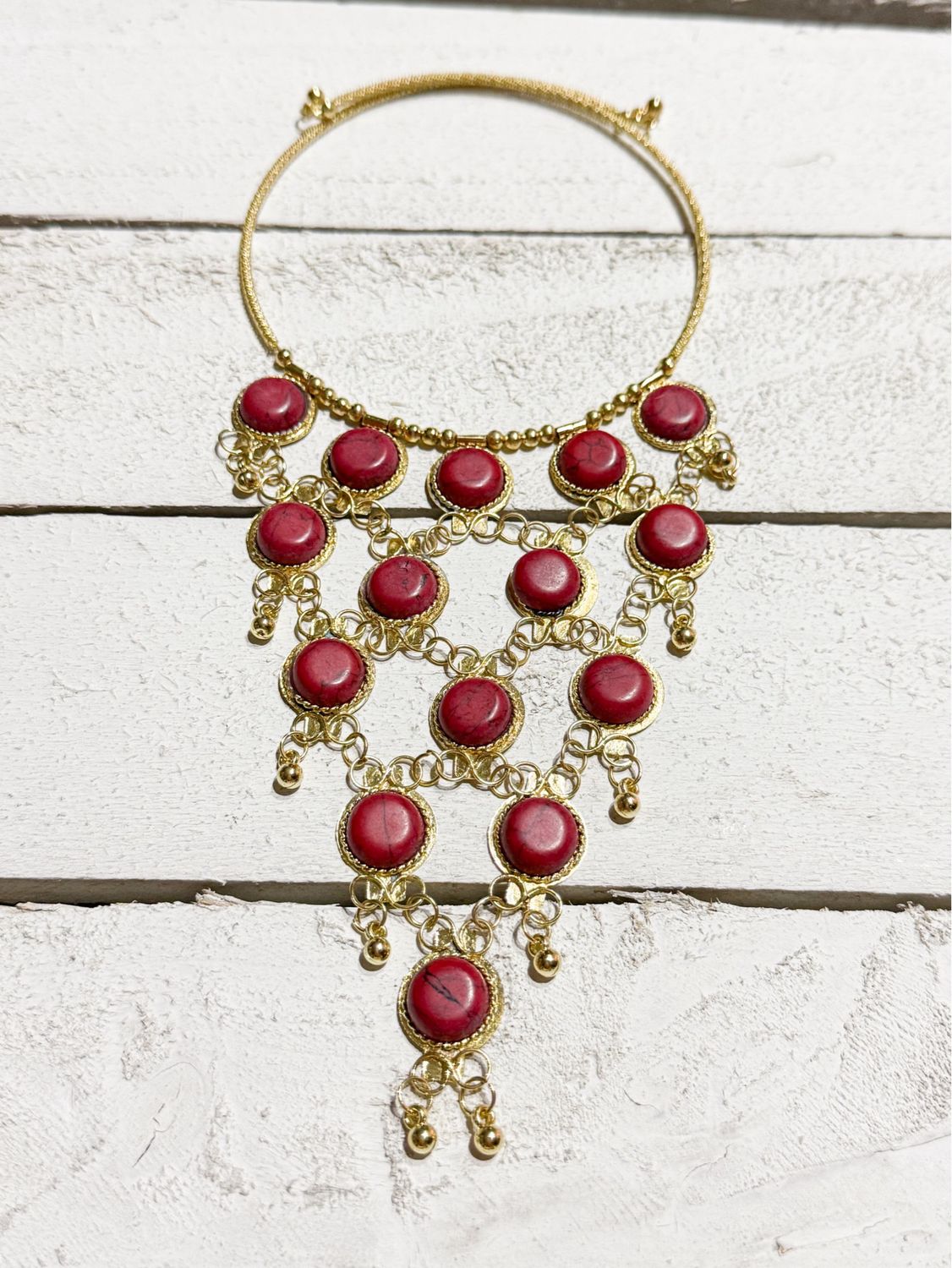 Gargantilla malla roja