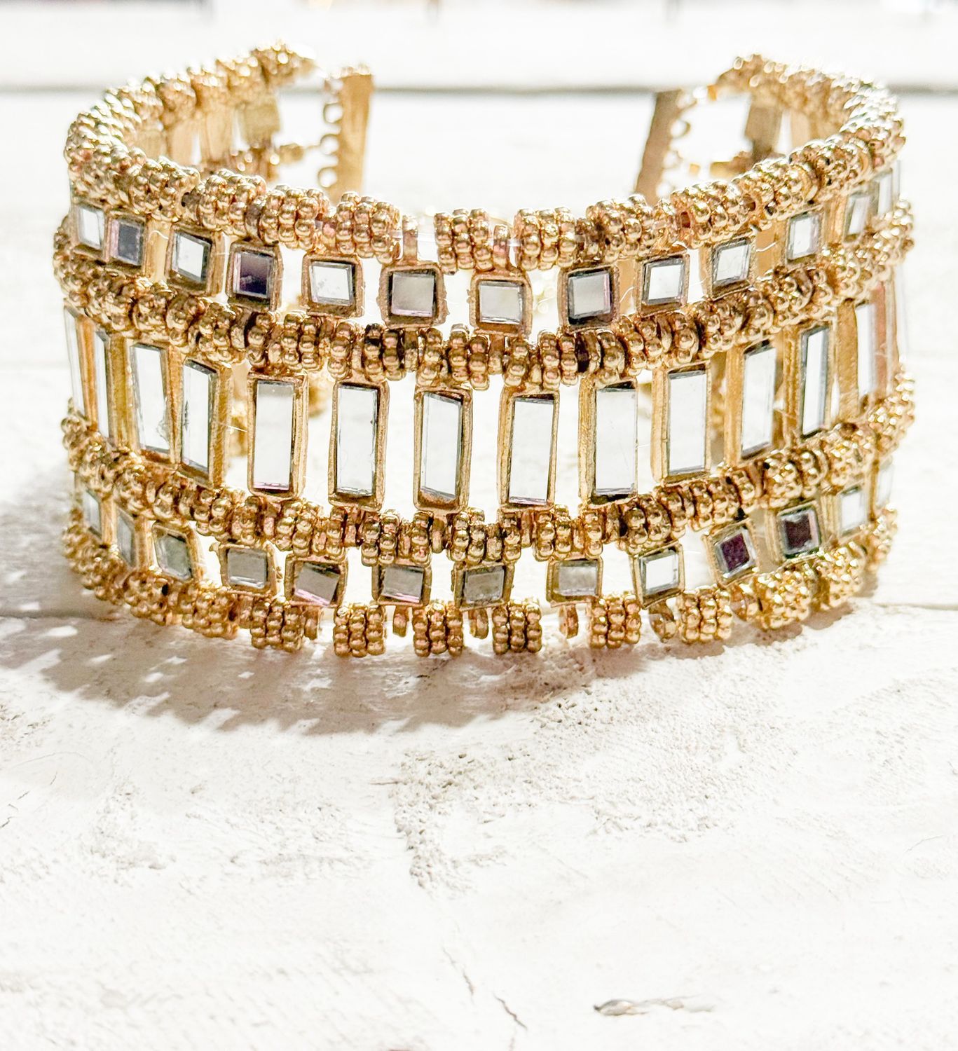 Gargantilla Choker cristales dorado