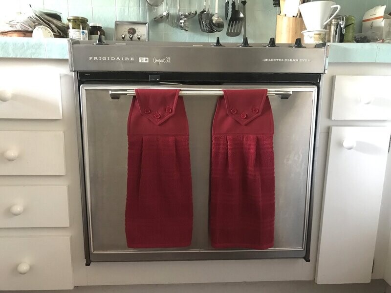 2 beautiful *Burgundy* tie kitchen towel