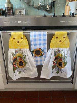 2 beautiful *Sunflower* tie kitchen towels and one Sunflower hand kitchen towel