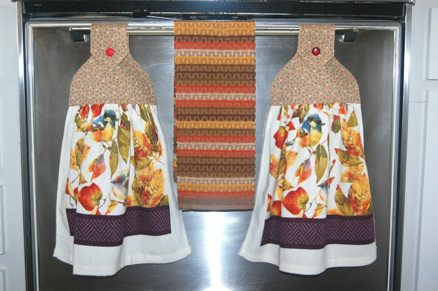 2 beautiful *Bird in the foliage* tie kitchen towels and one hand kitchen towel 2 beautiful *Bird in the foliage* tie kitchen towels and one hand kitchen towel