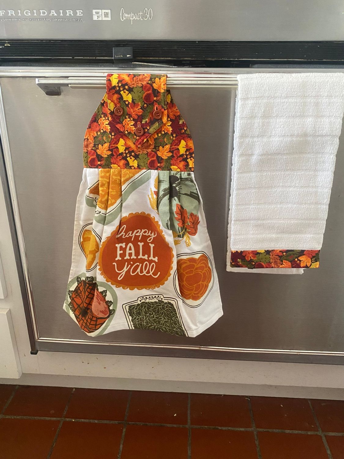 1 beautiful *happy FALL y'all* tie kitchen towels and one hand kitchen towel 1 beautiful *happy FALL y'all* tie kitchen towels and one hand kitchen towel
