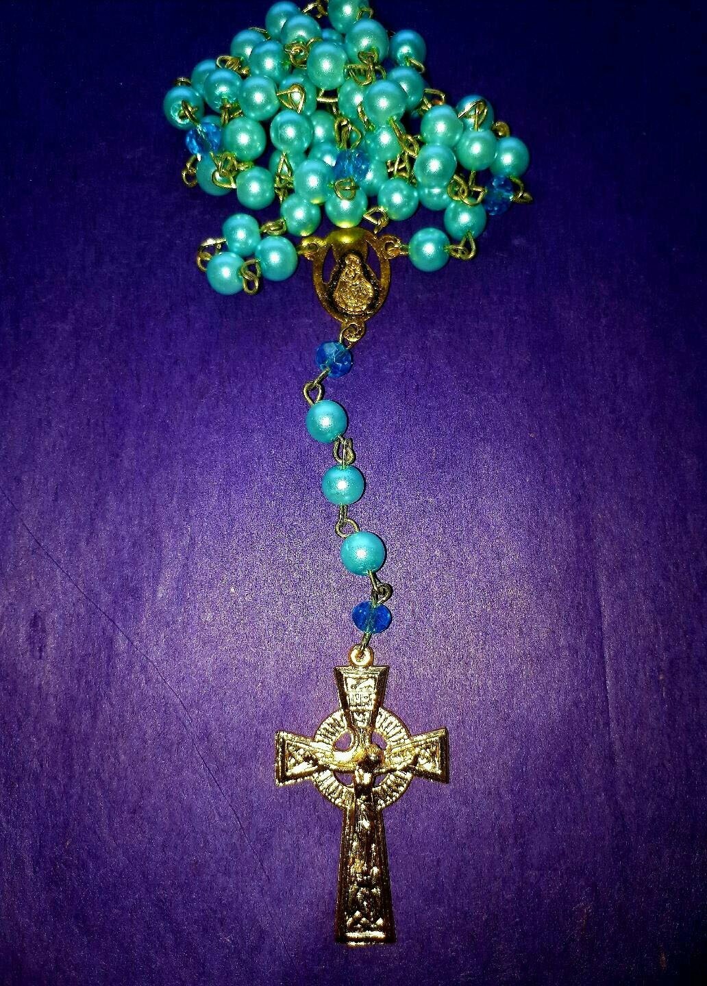 Pastel Mint Rosary - R001