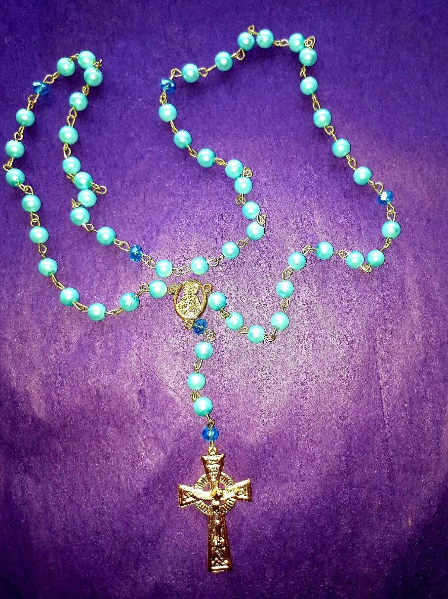 Pastel Mint Rosary - R001