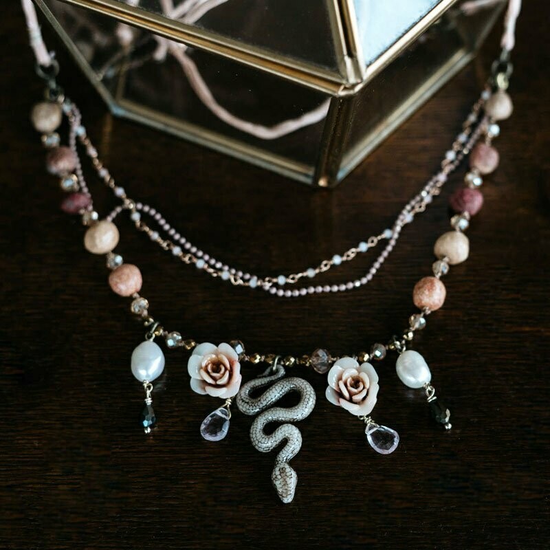 Collana con Serpente