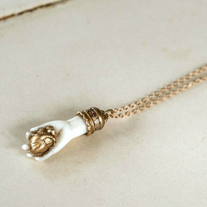 Collana Manina Con Cuore Anatomico