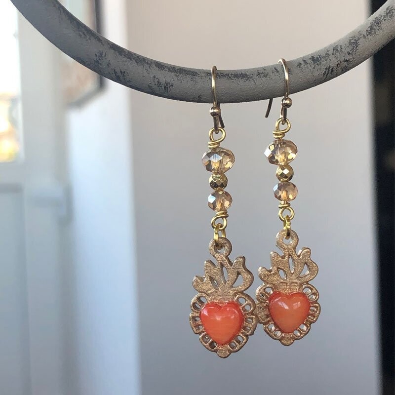 Orecchini con piccoli Cuori Sacri