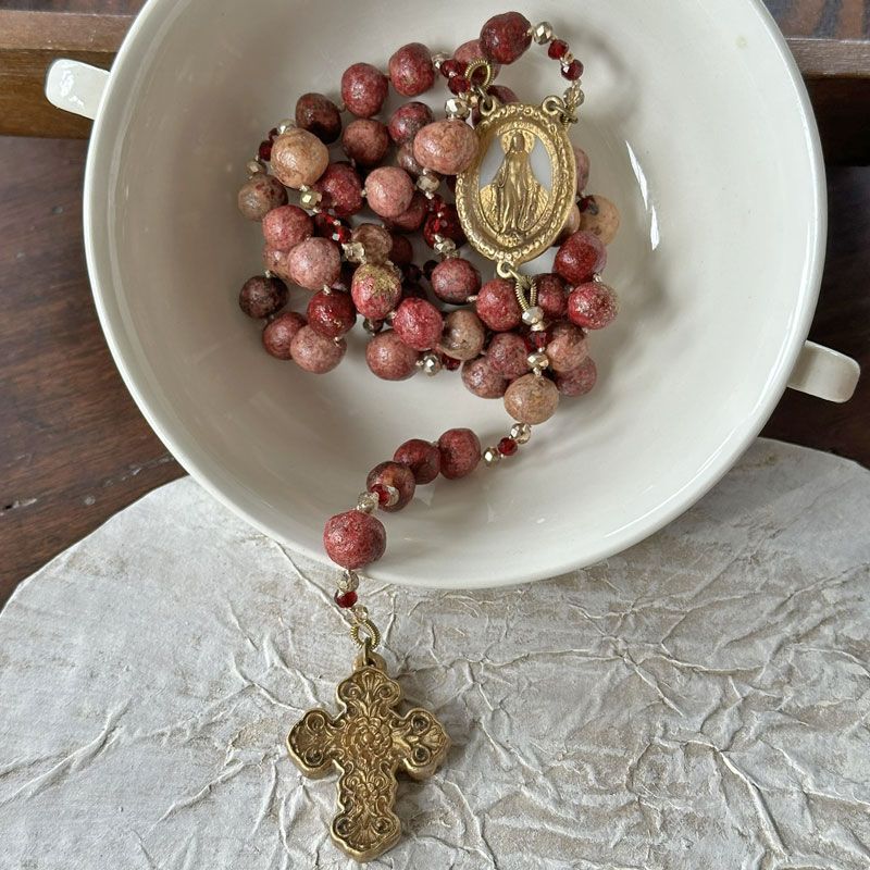 Rosari in Papier Machè