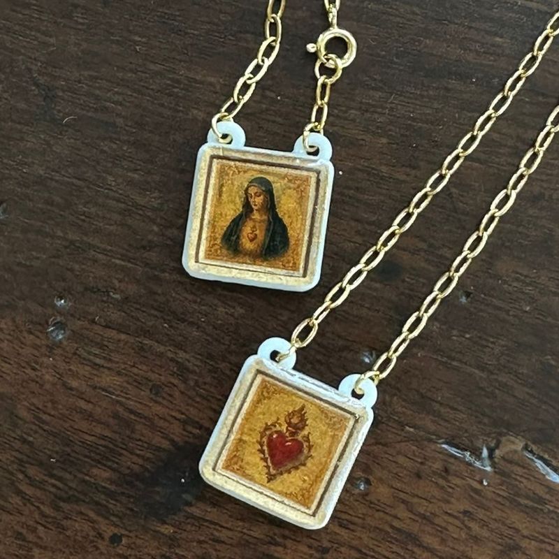 Scapolare "Cuore e Grazia"