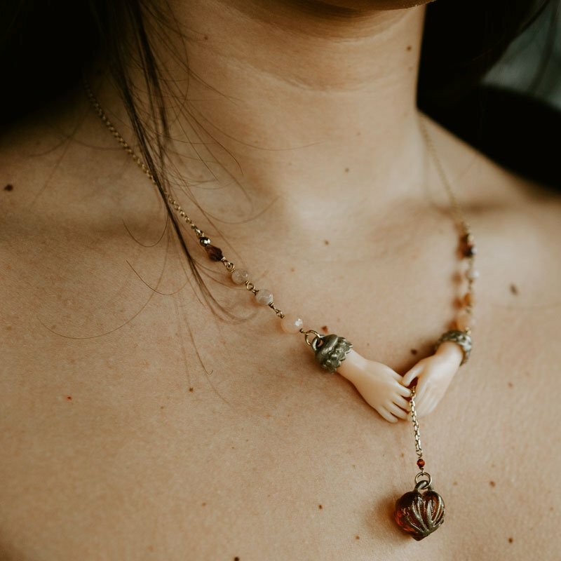 Collana Mani dell'Amore