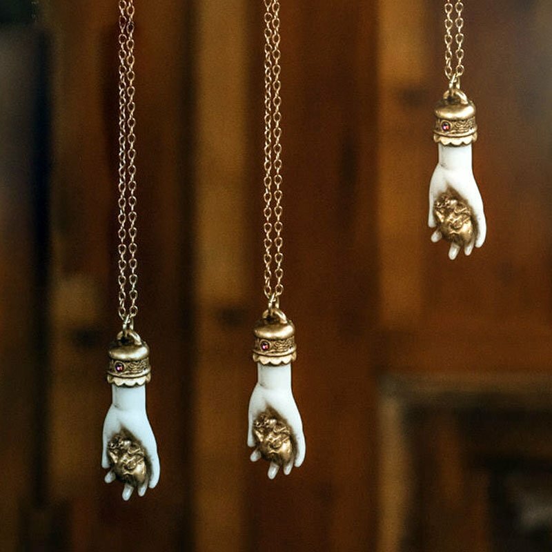 Collana Manina Con Cuore Anatomico