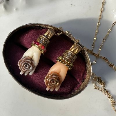 Collana Manina Vittoriana con Rosa