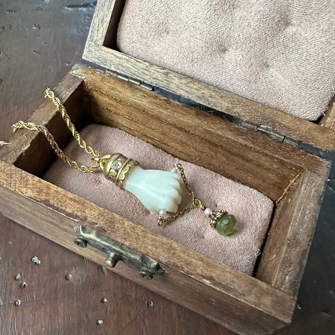 Manina della Promessa Manina della Promessa