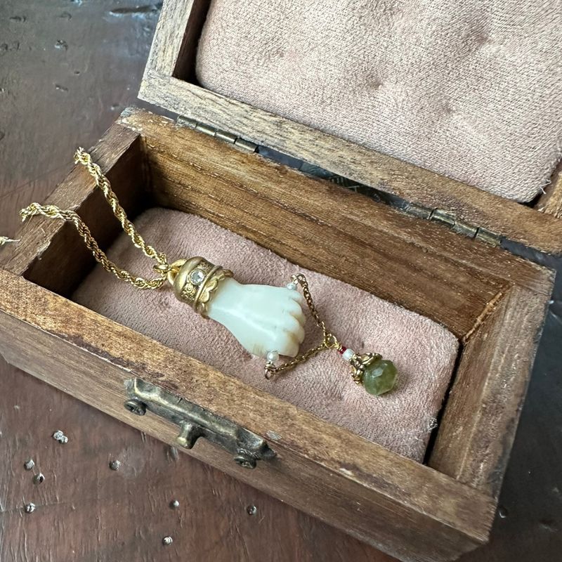 Manina della Promessa Manina della Promessa