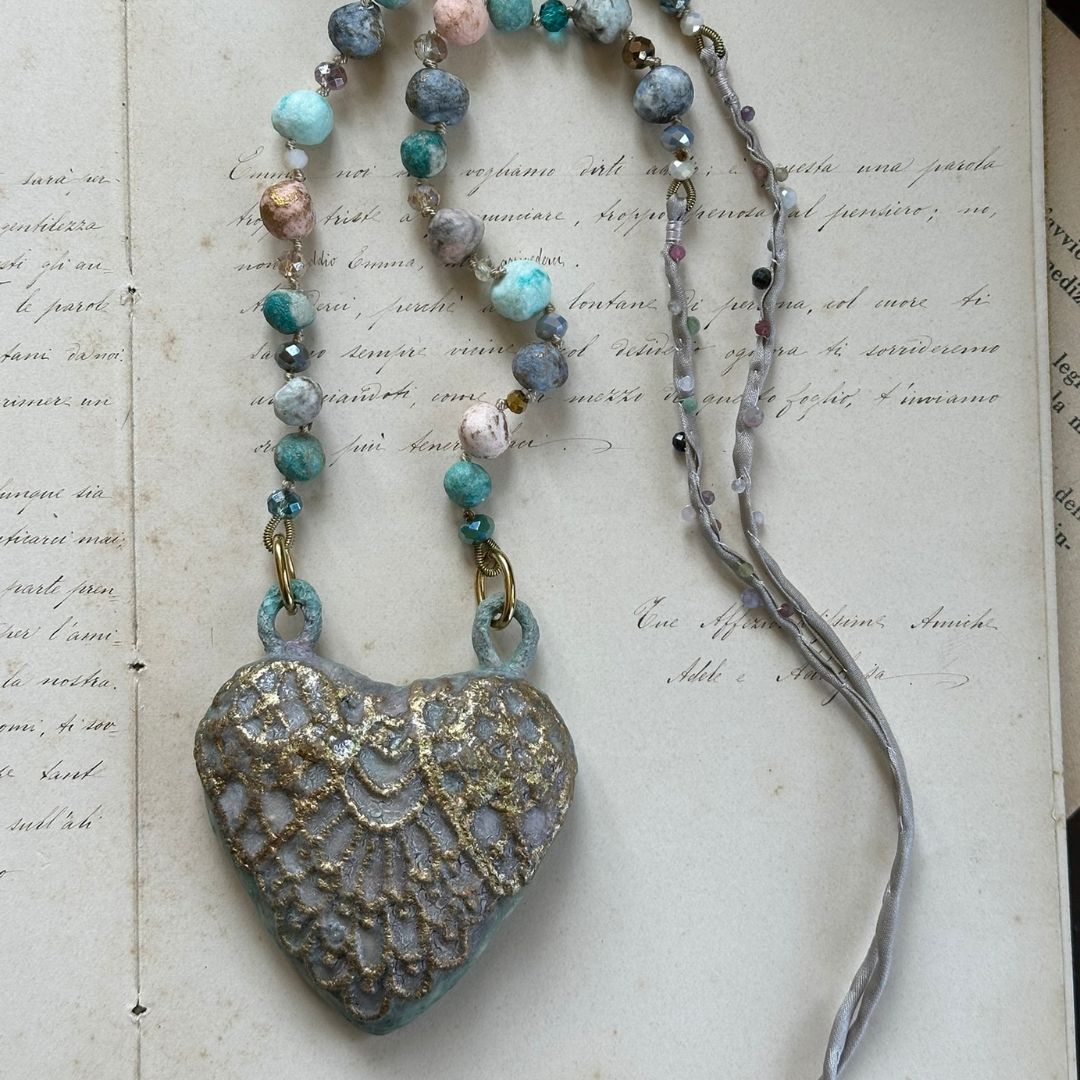 Cuore con pizzo Verde ossidato