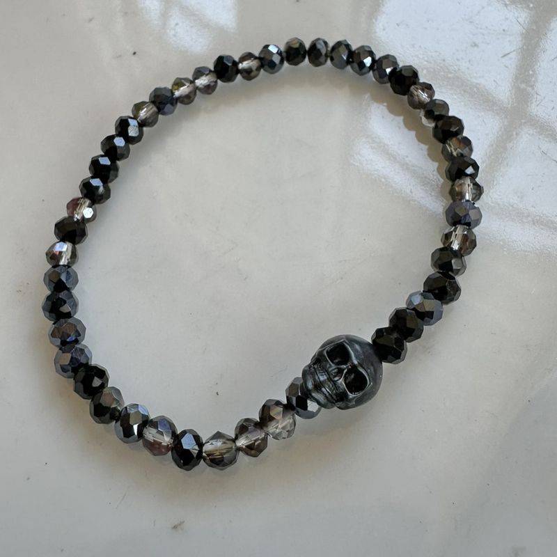 Bracciale con Teschietto nero e cristalli