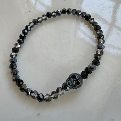 Bracciale con Teschietto nero e cristalli Bracciale con Teschietto nero e cristalli