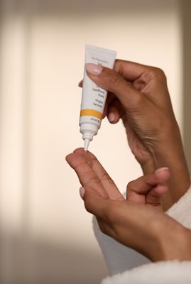 SERUMS ET CURES D&#39;AMPOULES