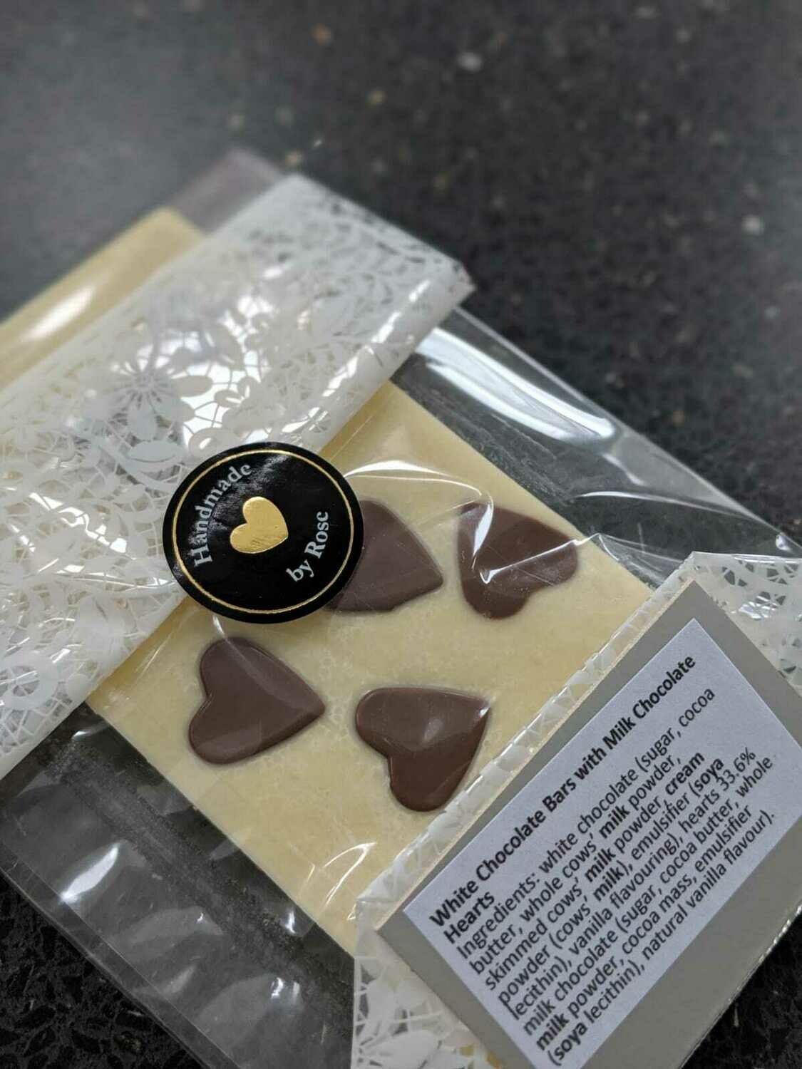 White Chocolate Bar with Milk Chocolate Hearts (large)