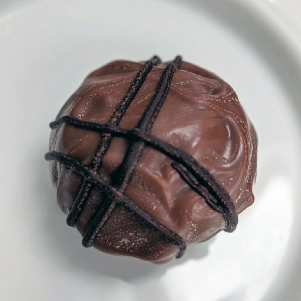 Rum Truffle (70.5% Dark Chocolate truffle covered in 54.5% Dark Chocolate)