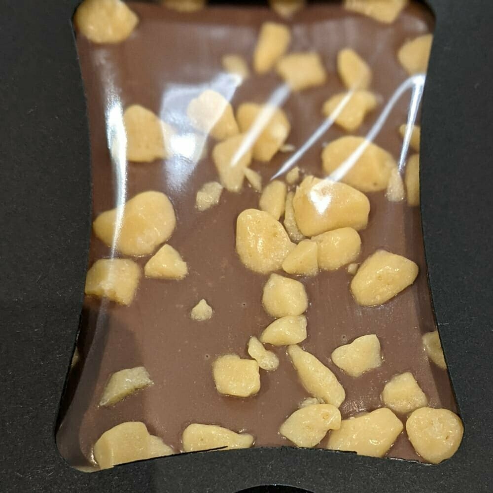 Milk Chocolate Slab with Cocoa-Buttered Honeycomb Pieces