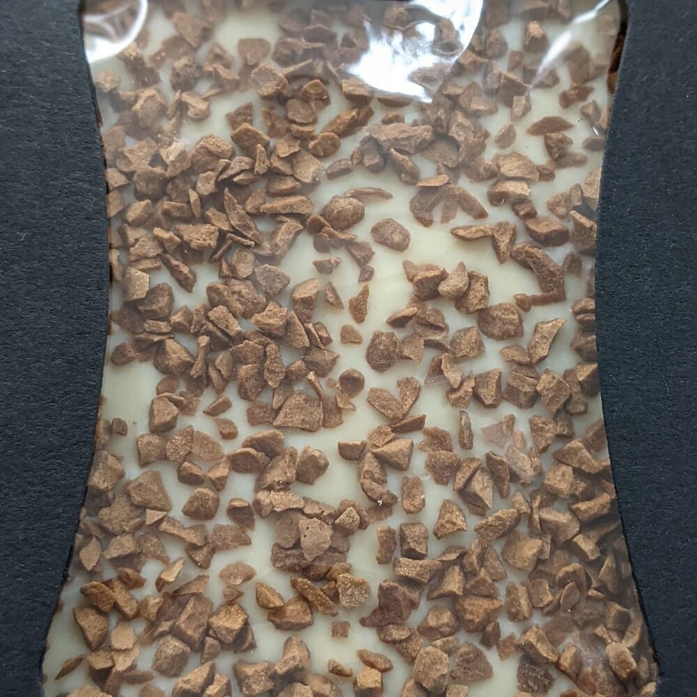 White Chocolate Slab with Crispy Freeze-dried Cappucino