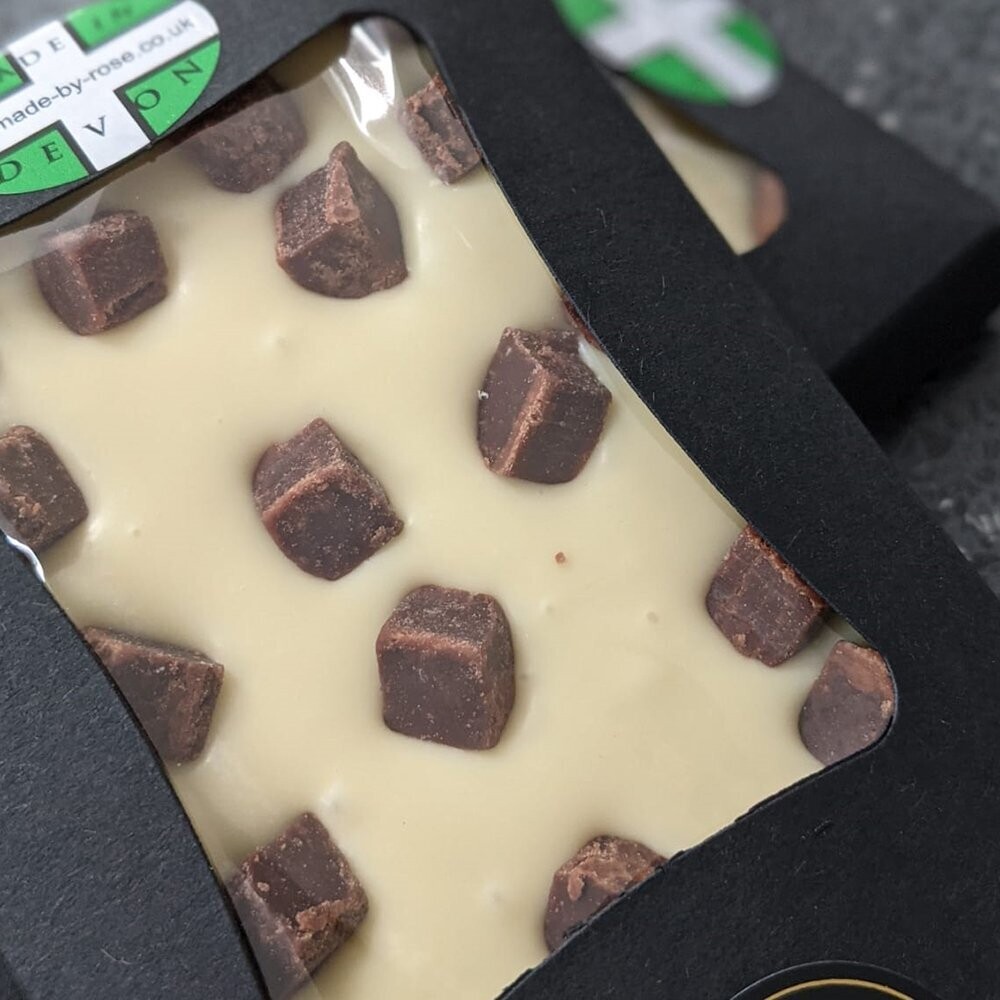 White Chocolate Slab with Chocolate Fudge Brownie Pieces