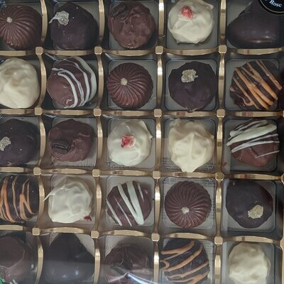 Box of 25 Truffles and Caramels (assorted)