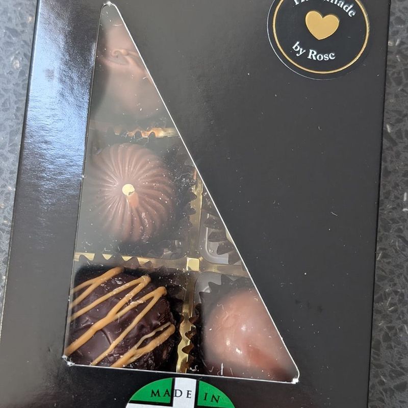 Box of 6 Truffles and Caramels (assorted)